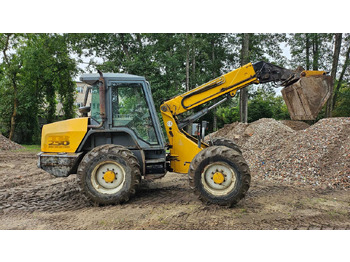 Телескопски натоварувач на тркала JCB