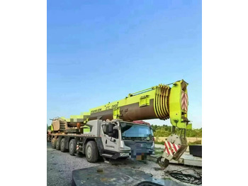 Мобилен кран ZOOMLION ZTC2000