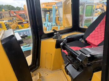 Булдожер CAT D 6 R: слика 2