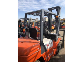 Дизел вилушкар Heli FD 30: слика 3 Дизел вилушкар Heli FD 30: слика 3