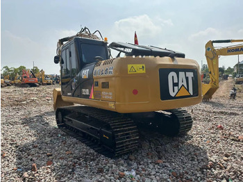 Багер гасеничар CATERPILLAR 320D2