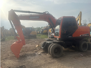 Багер на тркала DOOSAN DX150W