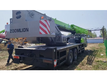 Мобилен кран Zoomlion ZTC300V: слика 5