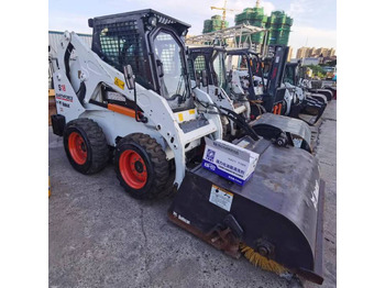 Компактен натоварувач BOBCAT S18