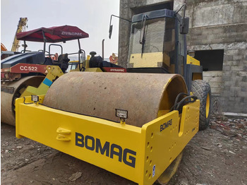 Компактор BOMAG BW217D-2: слика 4