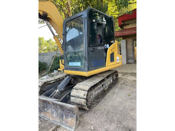Мини багер KOMATSU pc70-8: слика 2