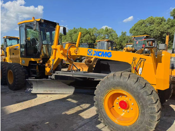 Порамнувач XCMG GR180