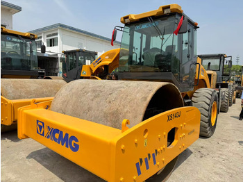 Ваљак за пат XCMG XS143J