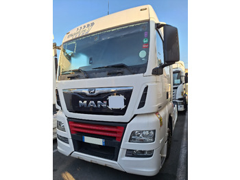 Камион влекач MAN TGX 18.460