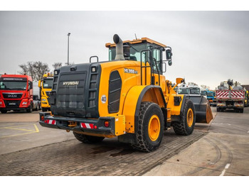Натоварувач на тркала Hyundai HL955XT: слика 3