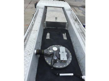 Нов Полуприколка цистерна за транспорт на гориво JSIE JSIE9400FT: слика 4 Нов Полуприколка цистерна за транспорт на гориво JSIE JSIE9400FT: слика 4