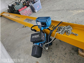 Кран DEMAG