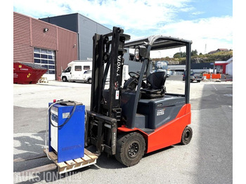 Опрема за ракување со материјали TOYOTA