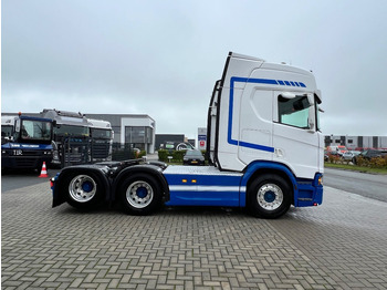 Камион влекач Scania R500 NGS 6x2 Trekker WB 2.95 / Retarder / 2x Tank / Special interior: слика 4