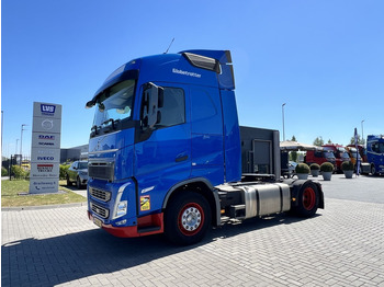 Камион влекач VOLVO FH 460