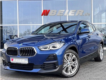 Автомобил BMW X2 LED adap. Panorama AHK Sportsitz HeadUpACC xD: слика 1