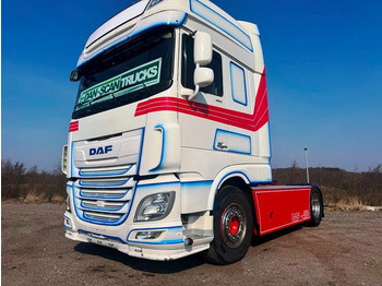 Камион влекач DAF XF 450