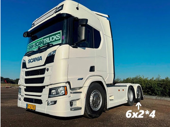 Камион влекач SCANIA R 560