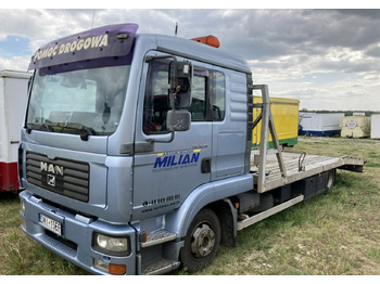 Камион за влечење MAN TGL 8.210