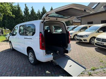 Автомобил OPEL