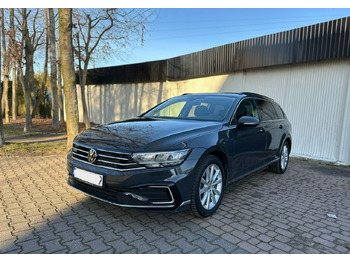 Автомобил VOLKSWAGEN