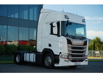 Камион влекач SCANIA R 450