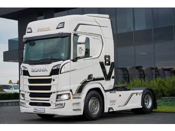 Камион влекач SCANIA R 520