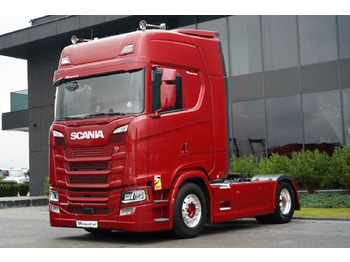 Камион влекач SCANIA S 500