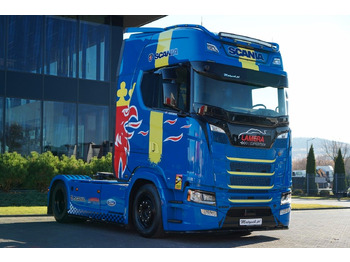 Камион влекач SCANIA S 520