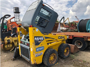 Компактен натоварувач GEHL