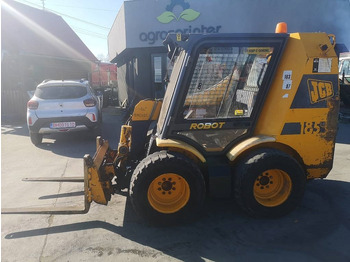 Компактен натоварувач JCB 185: слика 3