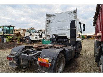 Камион влекач Renault Premium 420 DCI: слика 4