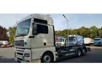 Камион со кабинска шасија MAN TGA 26.440
