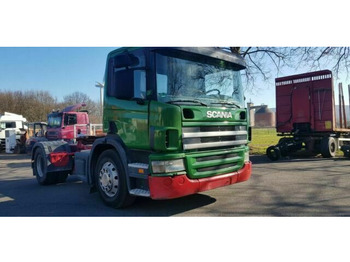 Камион влекач SCANIA P 380