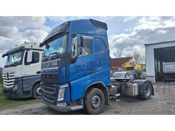 Камион влекач VOLVO FH 460