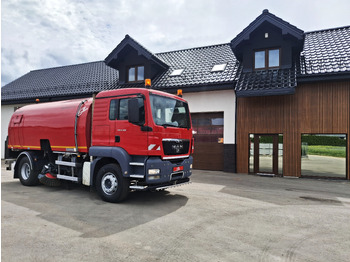 Возило за метење BUCHER