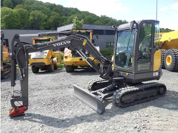 Мини багер VOLVO EC35D