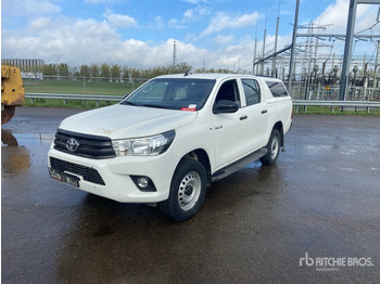 Пикап TOYOTA Hilux