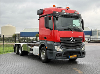 Камион со кука за подигање MERCEDES-BENZ Actros