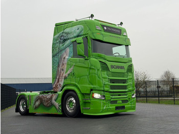 Камион влекач SCANIA S 520