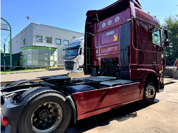 Камион влекач DAF XF 460: слика 3