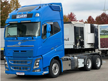 Камион со кабинска шасија VOLVO FH16 750