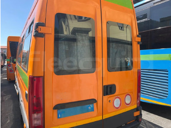 Минибус, Патничко комбе Iveco Daily: слика 5