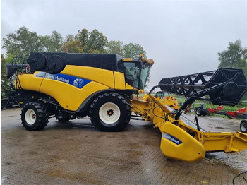 Комбајн NEW HOLLAND CR9090