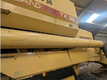 Комбајн New Holland TX36 SLH: слика 3