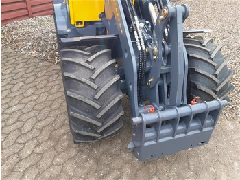 Натоварувач на тркала Eurotrac W12S med førerhus, skovl og gafler: слика 4