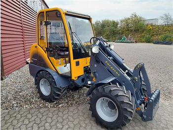 Натоварувач на тркала Eurotrac W12S med førerhus, skovl og gafler: слика 3