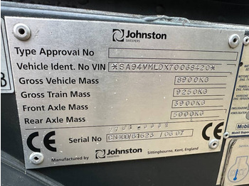 Возило за метење Johnston CN400: слика 5