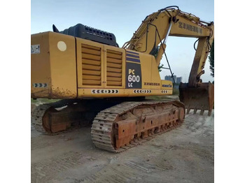 Багер гасеничар KOMATSU PC600