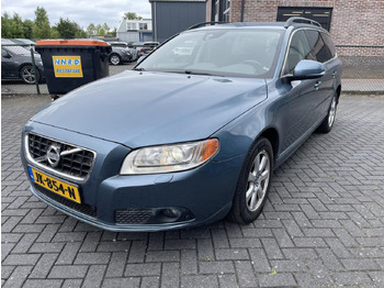 Автомобил VOLVO
